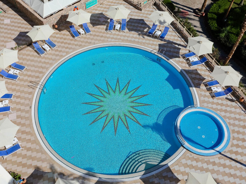 Taba Hotel & Nelson Village