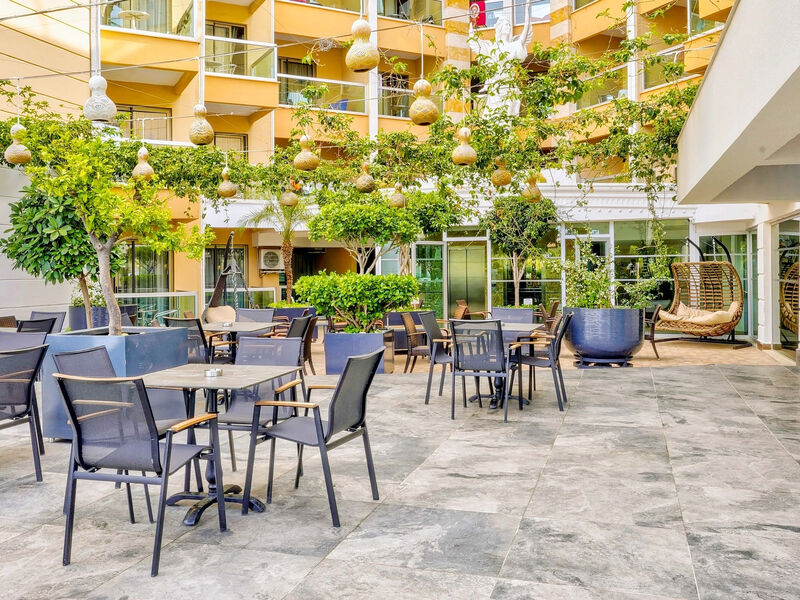 Tac Premier Hotel & Spa