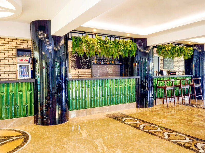 Tac Premier Hotel & Spa