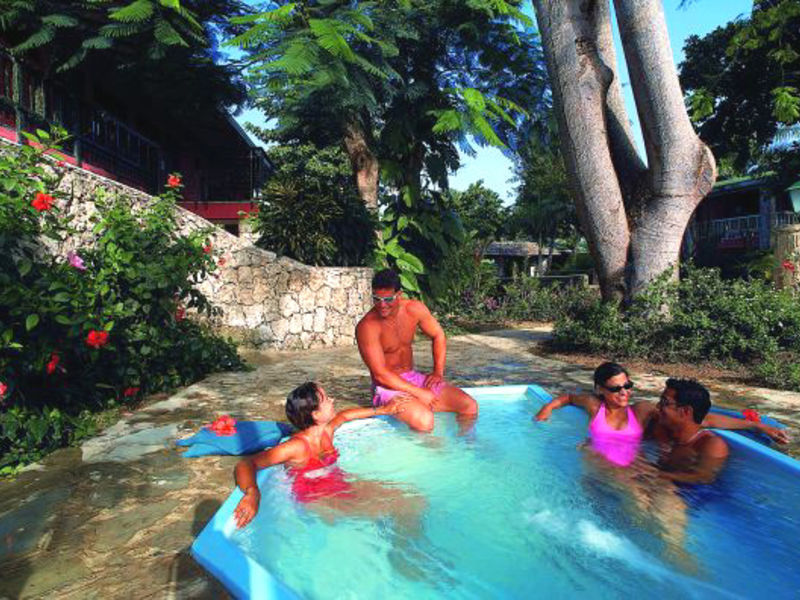 Talanquera Beach Resort