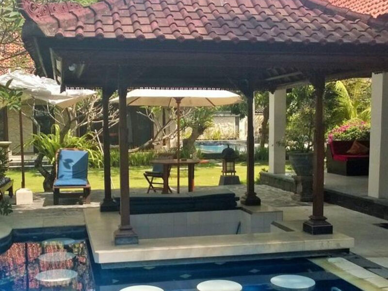 Taman Agung Beach Inn