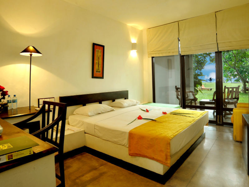 Tapro Spa Footprints