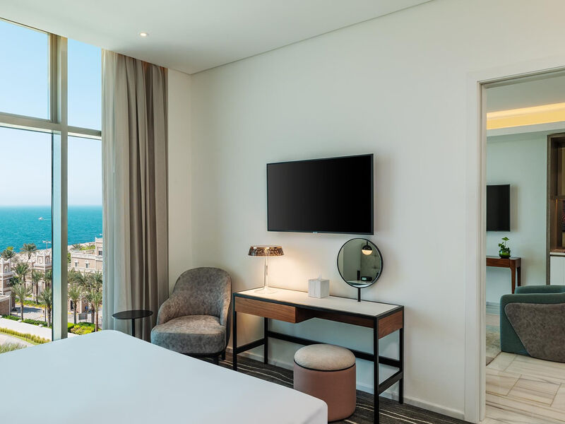 Th8 Palm Dubai Beach Resort Vignette Collection