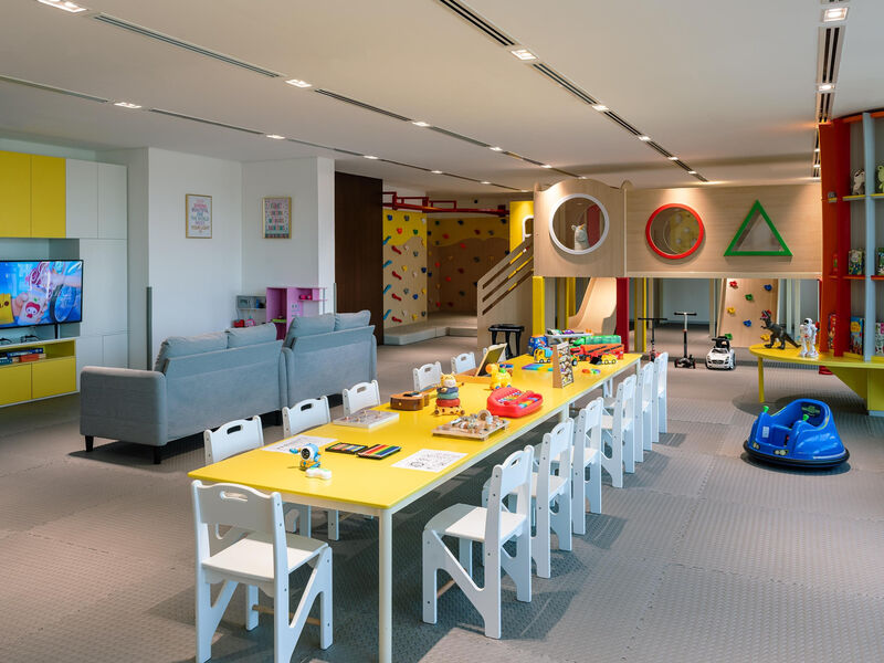 Th8 Palm Dubai Beach Resort Vignette Collection