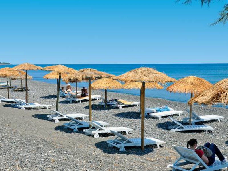Thalassa Seaside Resort & Suites
