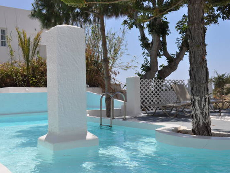 Thalassa Seaside Resort & Suites