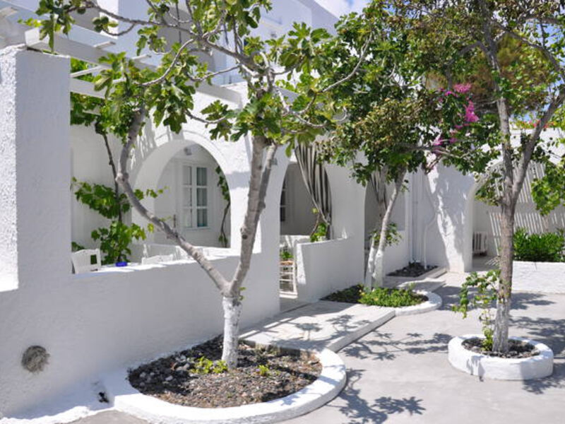 Thalassa Seaside Resort & Suites