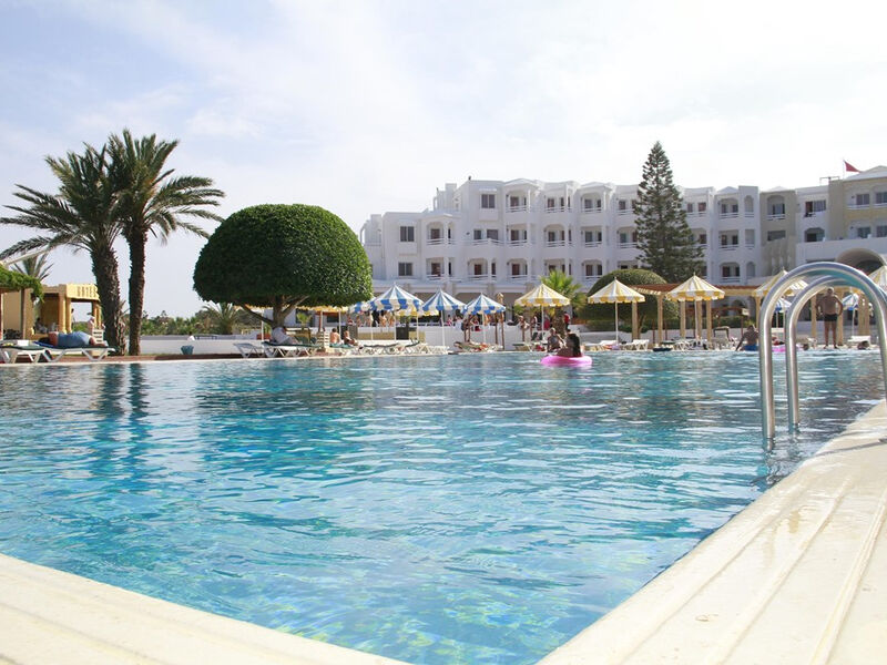 Thapsus Beach Resort