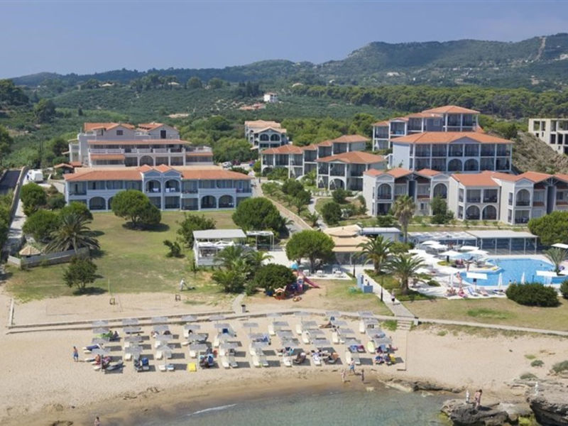 The Bay Hotel & Suites