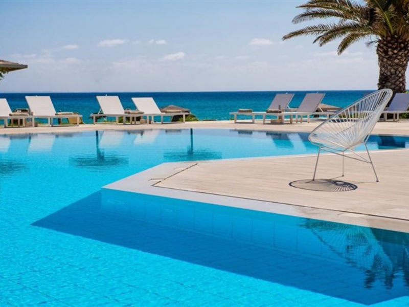 The Bay Hotel & Suites