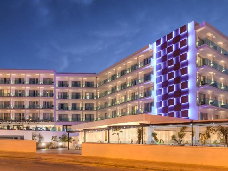 The Blue Ivy Hotel & Suites