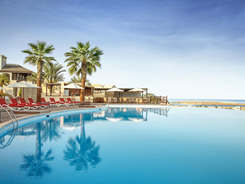 The Cove Rotana Resort 