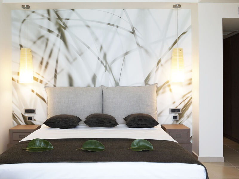 The Ixian Grand & All Suites