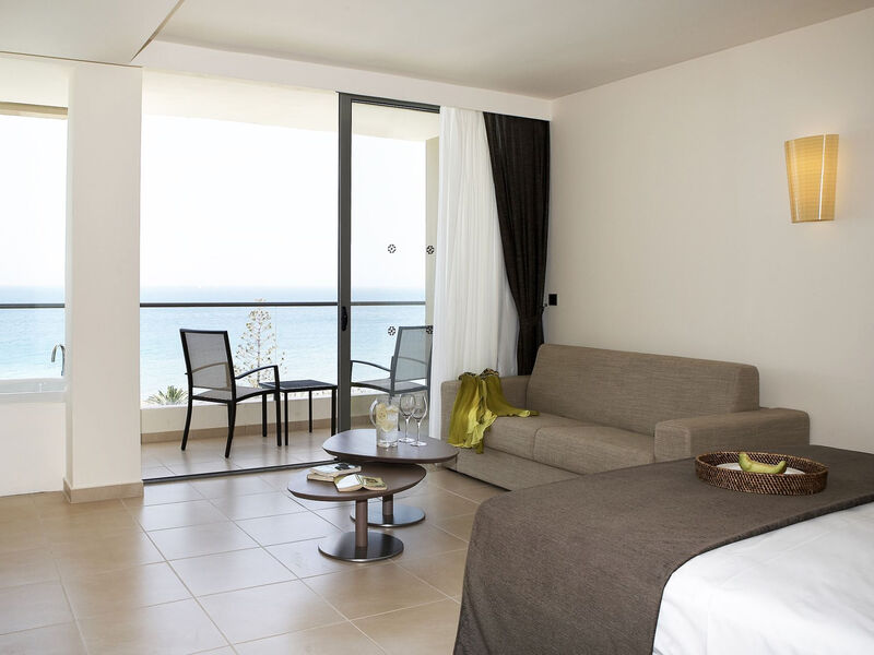 The Ixian Grand & All Suites
