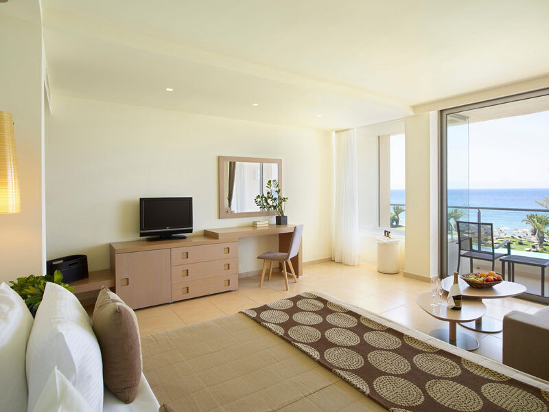 The Ixian Grand & Suites