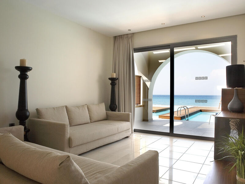The Ixian Grand & Suites