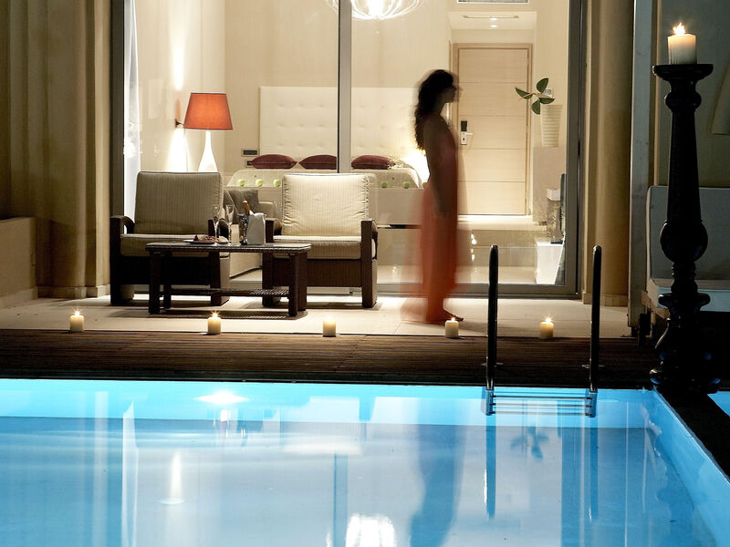 The Ixian Grand & Suites