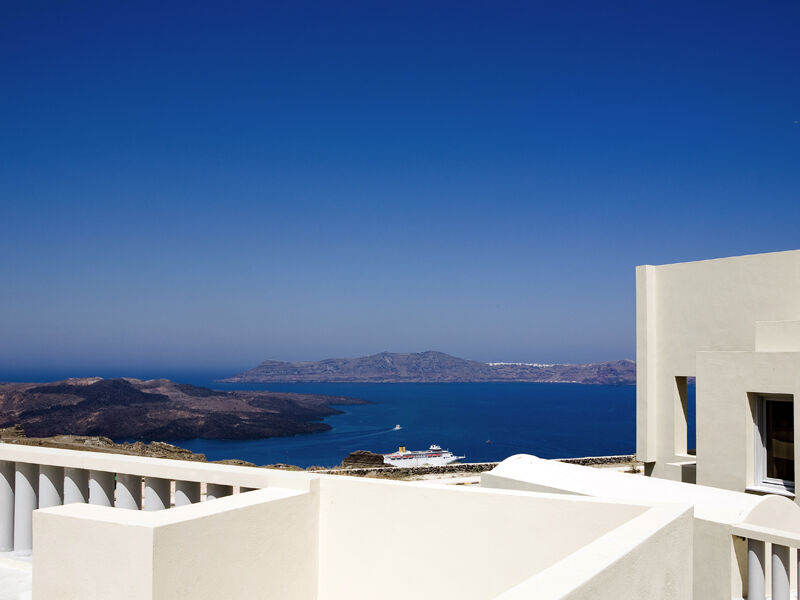 The Majestic Hotel Santorini