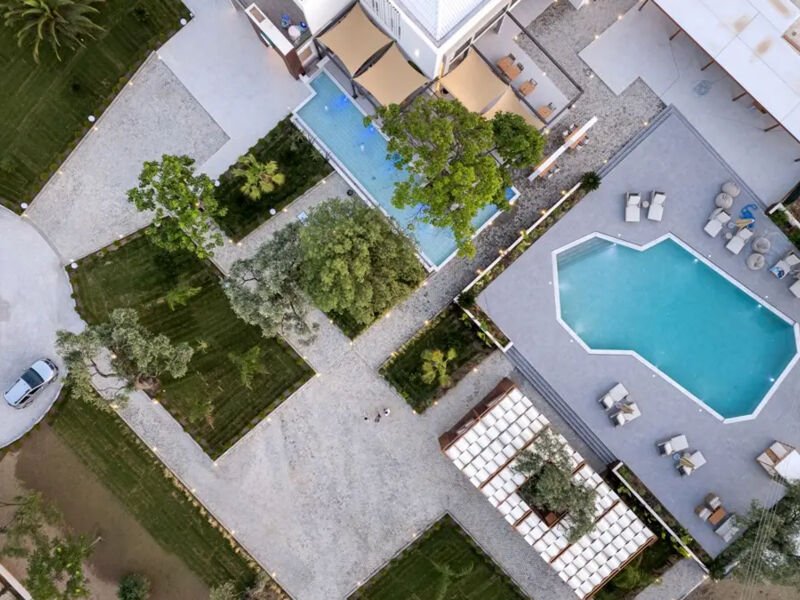 The Mini Resort