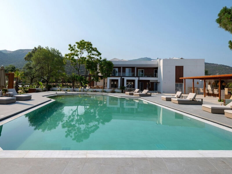 The Mini Resort
