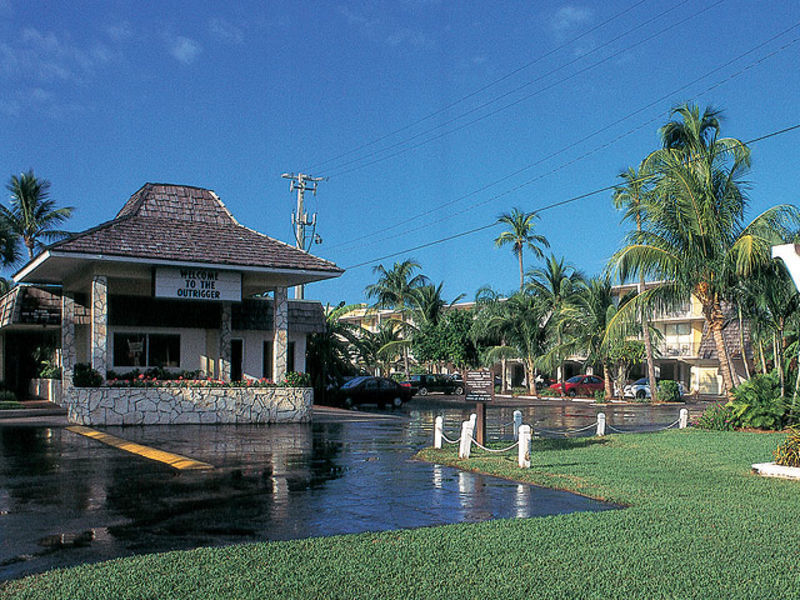 The Outrridger Beach Resort