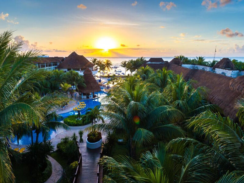 The Reef Coco Beach