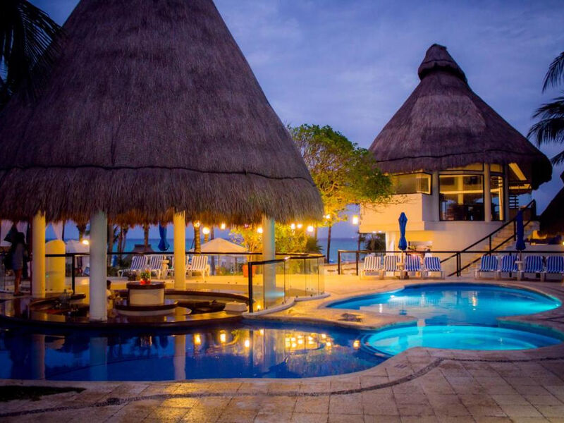The Reef Playacar
