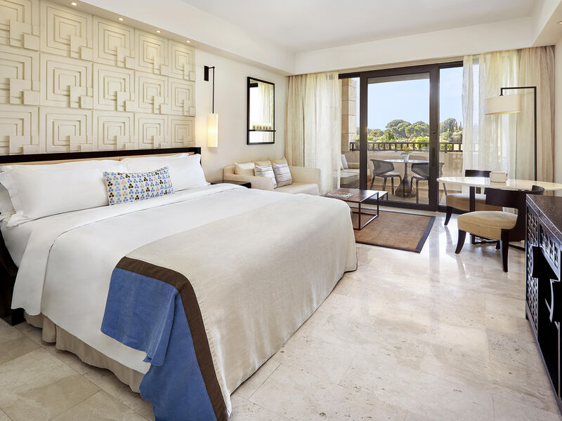 The Romanos, a Luxury Collection Resort