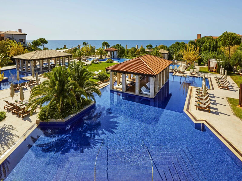 The Romanos, a Luxury Collection Resort