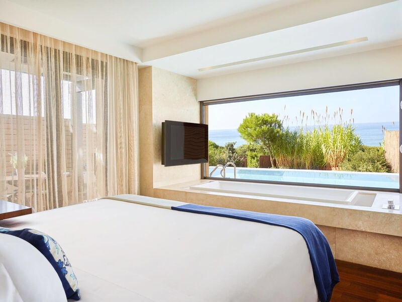 The Romanos, a Luxury Collection Resort