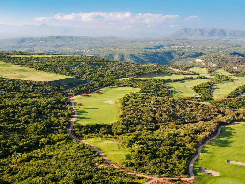 The Romanos, a Luxury Collection Resort