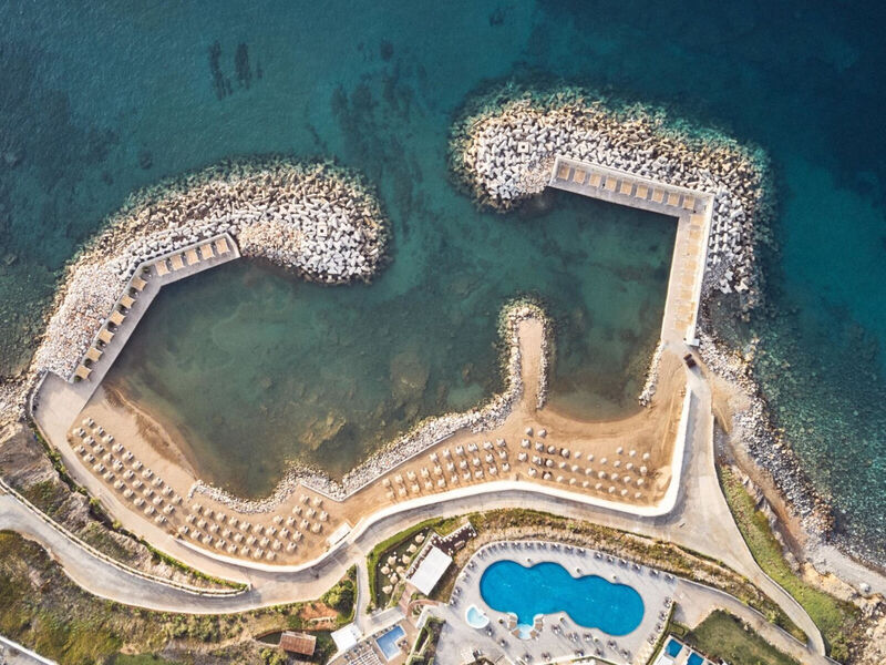 The Royal Senses Resort, Curio Collection By Hilton