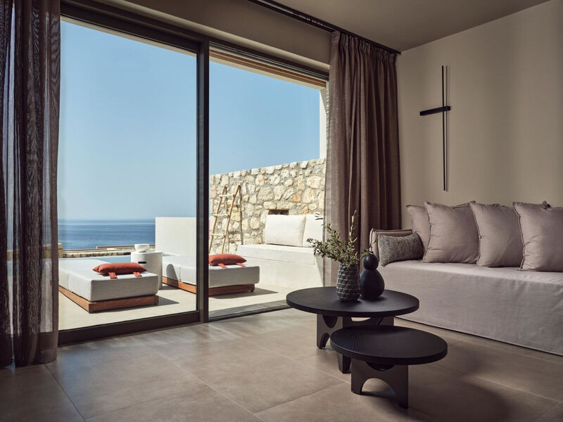 The Royal Senses Resort, Curio Collection By Hilton