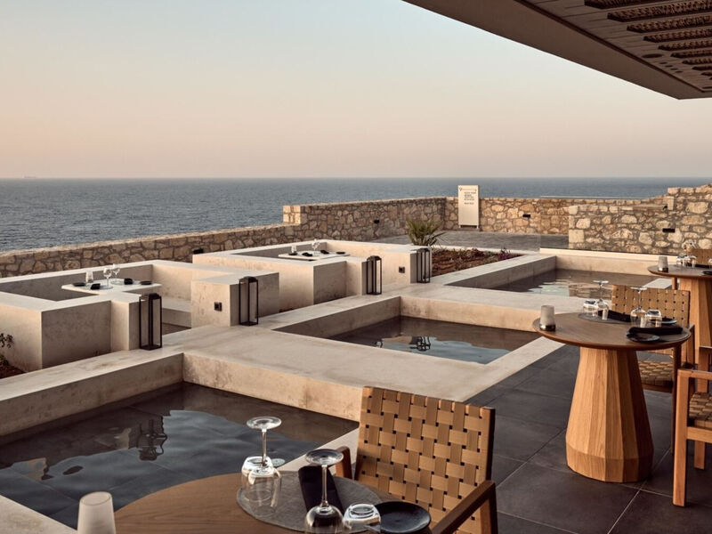 The Royal Senses Resort, Curio Collection By Hilton