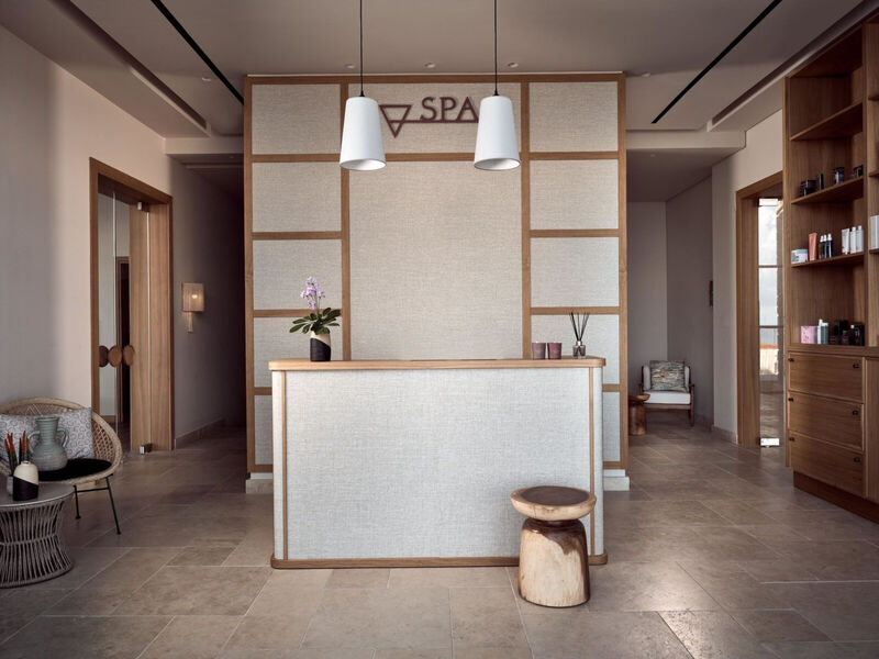 The Royal Senses Resort, Curio Collection By Hilton