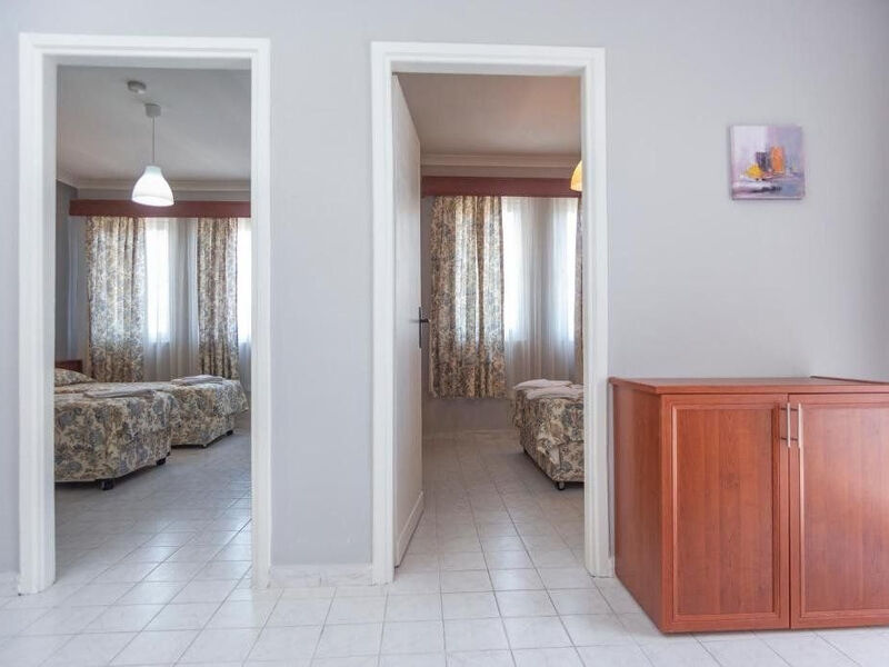 The S Apart And Suites