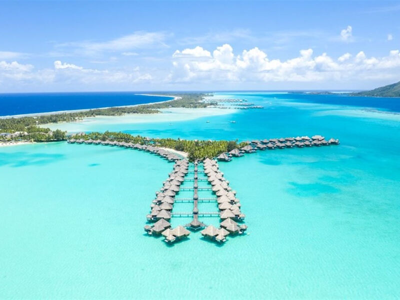 Hotel St. Regis Bora Bora Resort