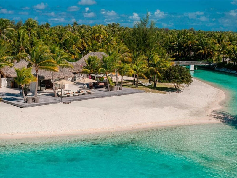 Hotel St. Regis Bora Bora Resort