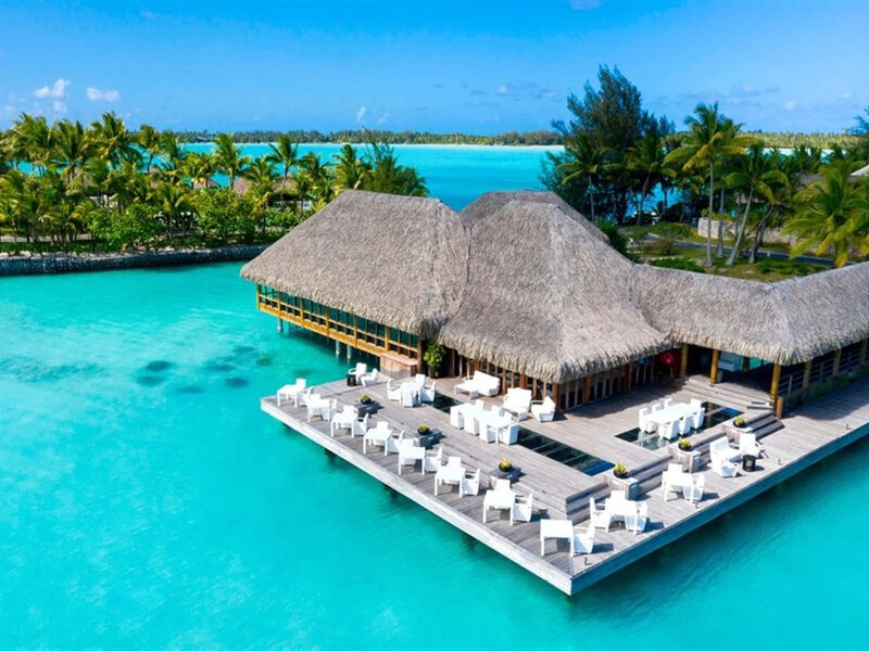 Hotel St. Regis Bora Bora Resort