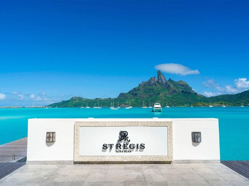 Hotel St. Regis Bora Bora Resort