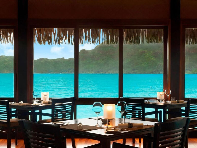Hotel St. Regis Bora Bora Resort