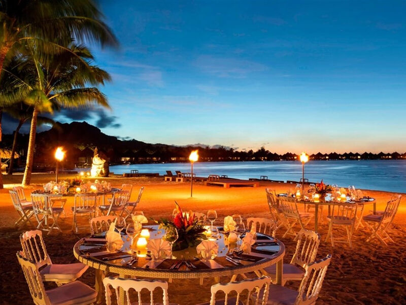 Hotel St. Regis Bora Bora Resort