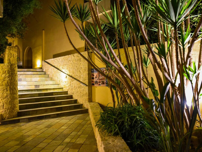 Theo Hotel Agia Marina