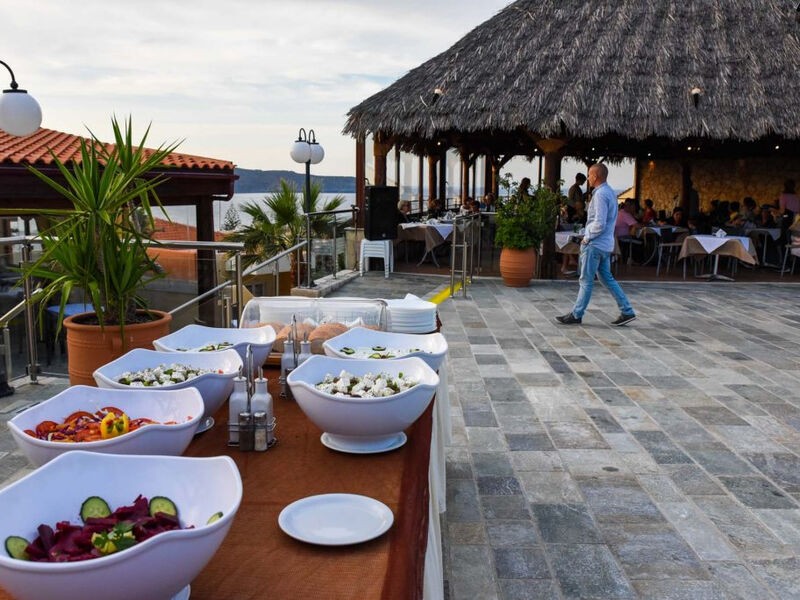 Theo Hotel Agia Marina