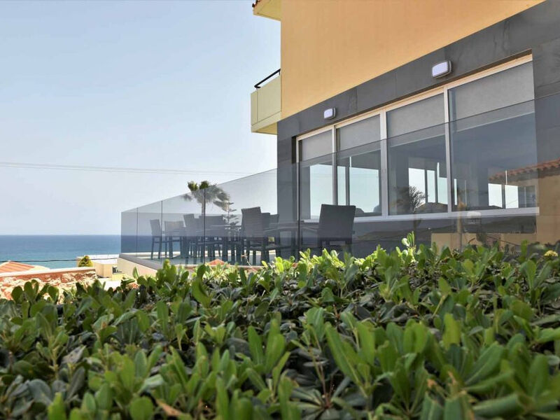 Theo Hotel Agia Marina