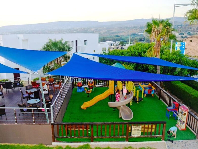 Theo Sunset Bay Holiday Village