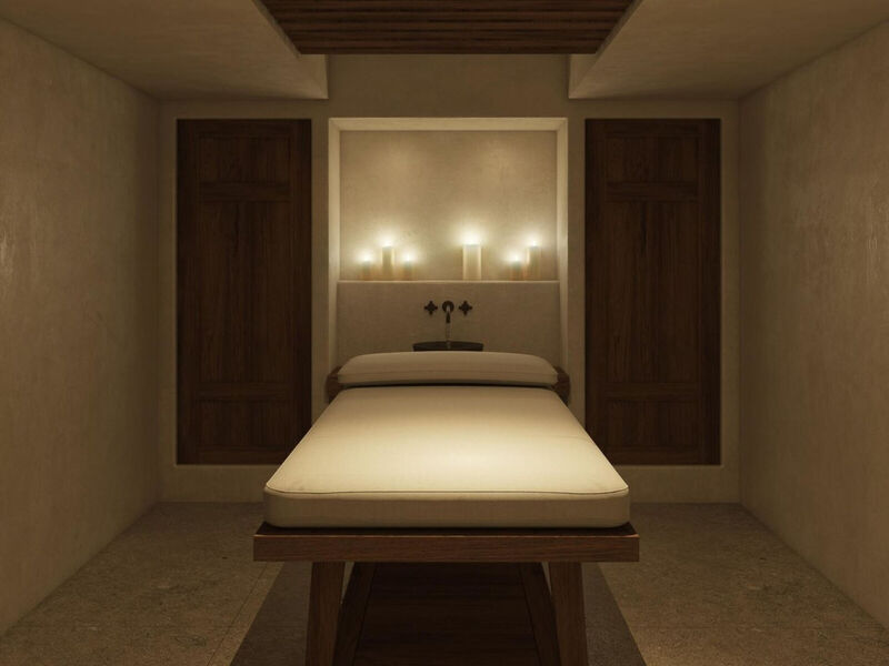 Theros All Suite Hotel