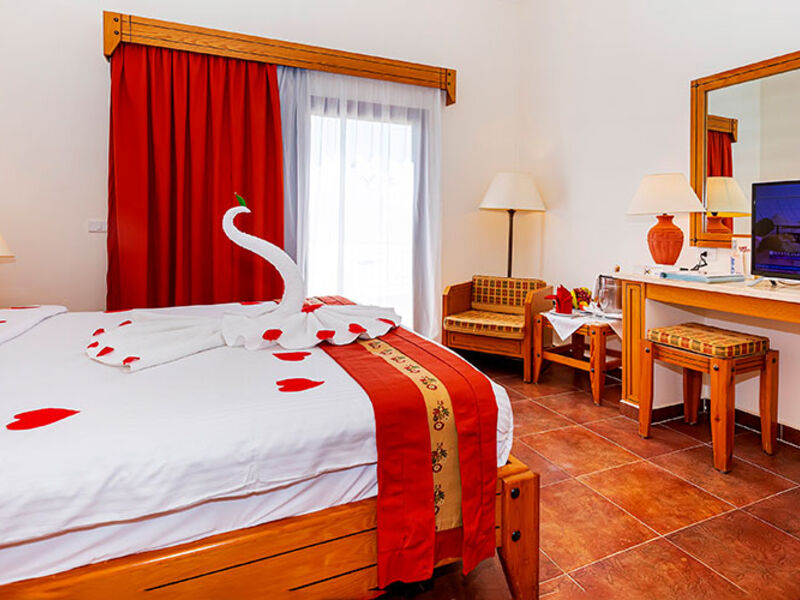 Three Corners Fayrouz Plaza Beach Resort
