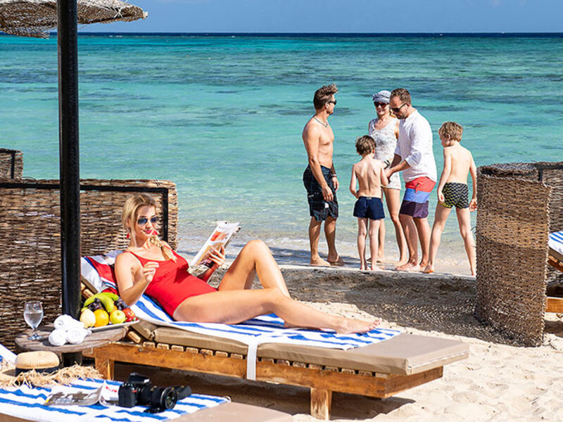 Three Corners Fayrouz Plaza Beach Resort