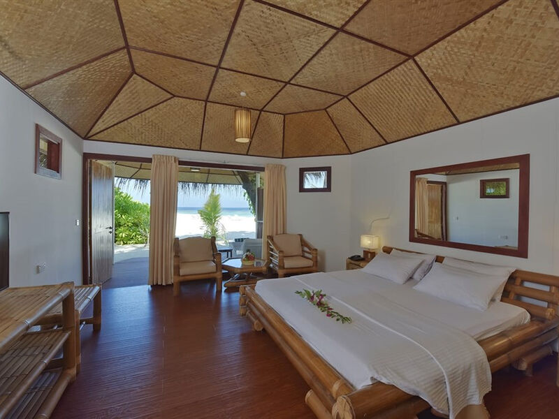 Hotel Thulhagiri Island Resort & Spa